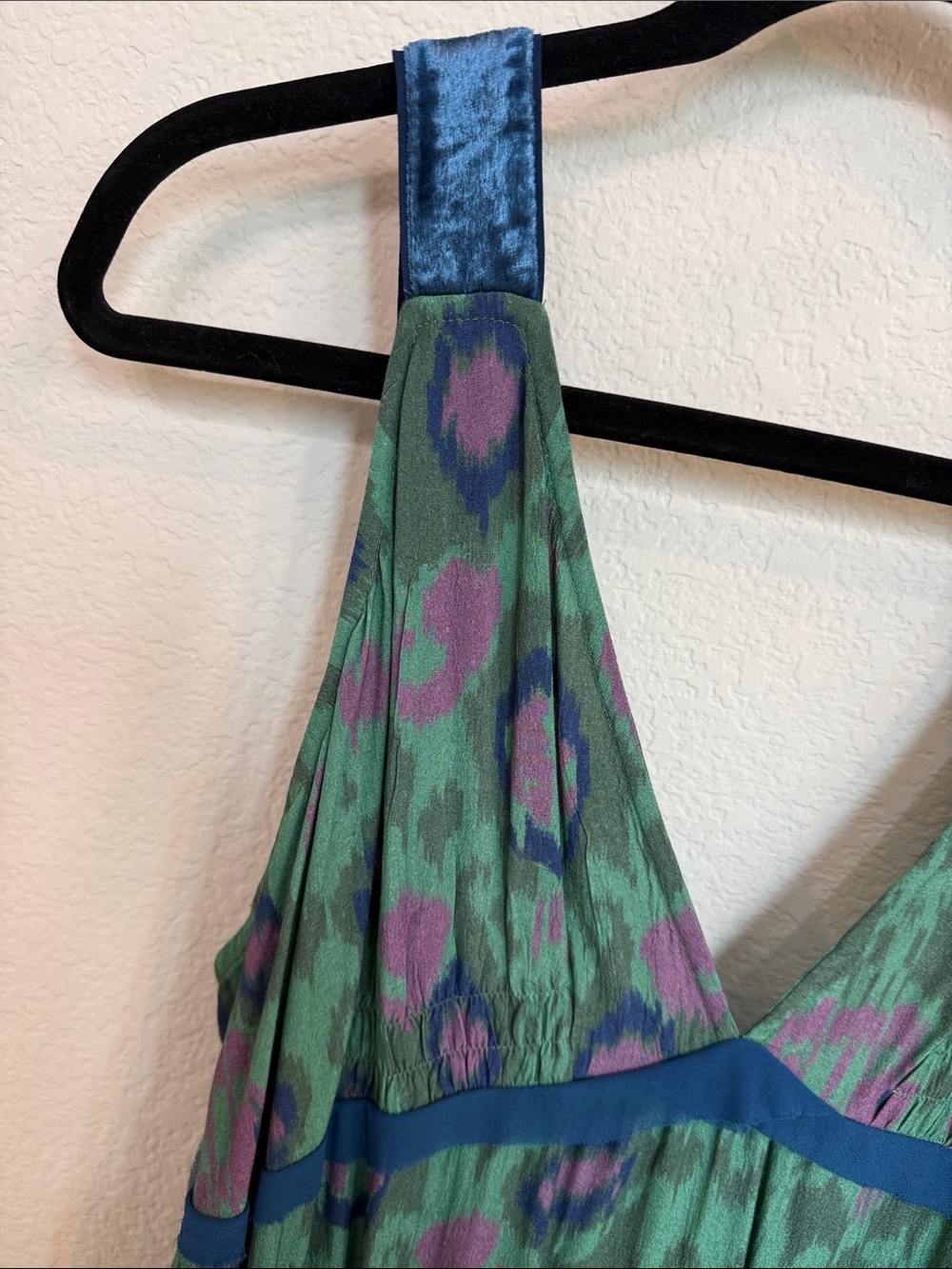 Anthropologie Green Patterned V-Neck Maxi Dress with Blue Trim - Picture 8 of 10